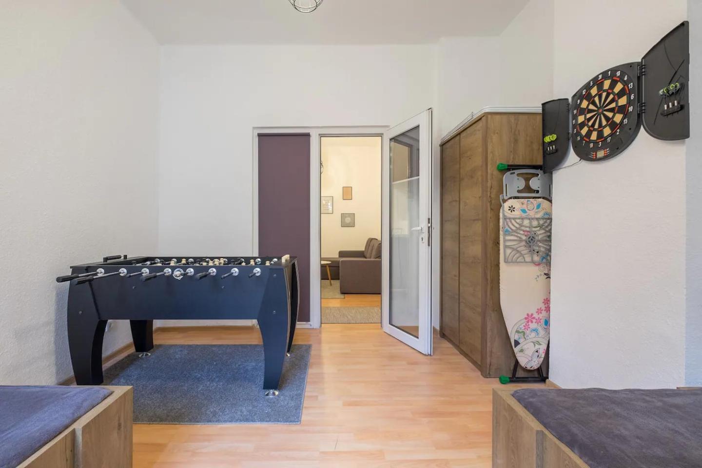 Stay And Play - Foosball And Comfort Sofia Exterior foto